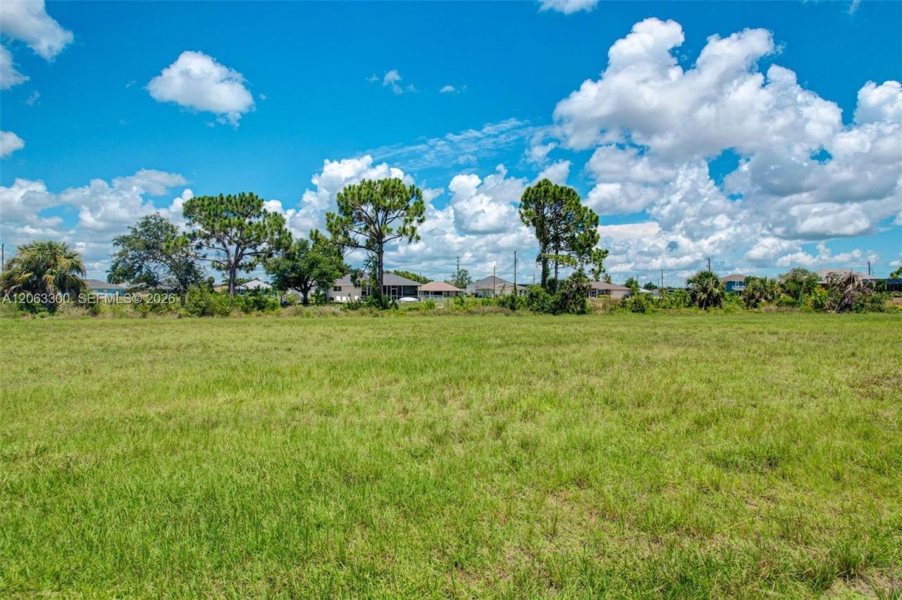 2625 NE 5th, Cape Coral, FL 33909 Photo