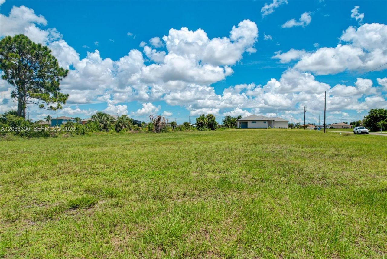 2625 NE 5th, Cape Coral, FL 33909 Photo