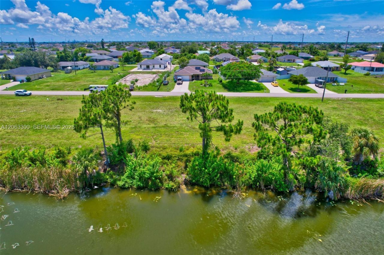 2625 NE 5th, Cape Coral, FL 33909 Photo