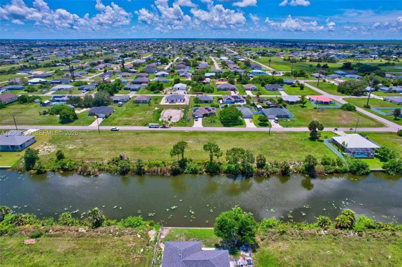 2625 NE 5th, Cape Coral, FL 33909 Photo