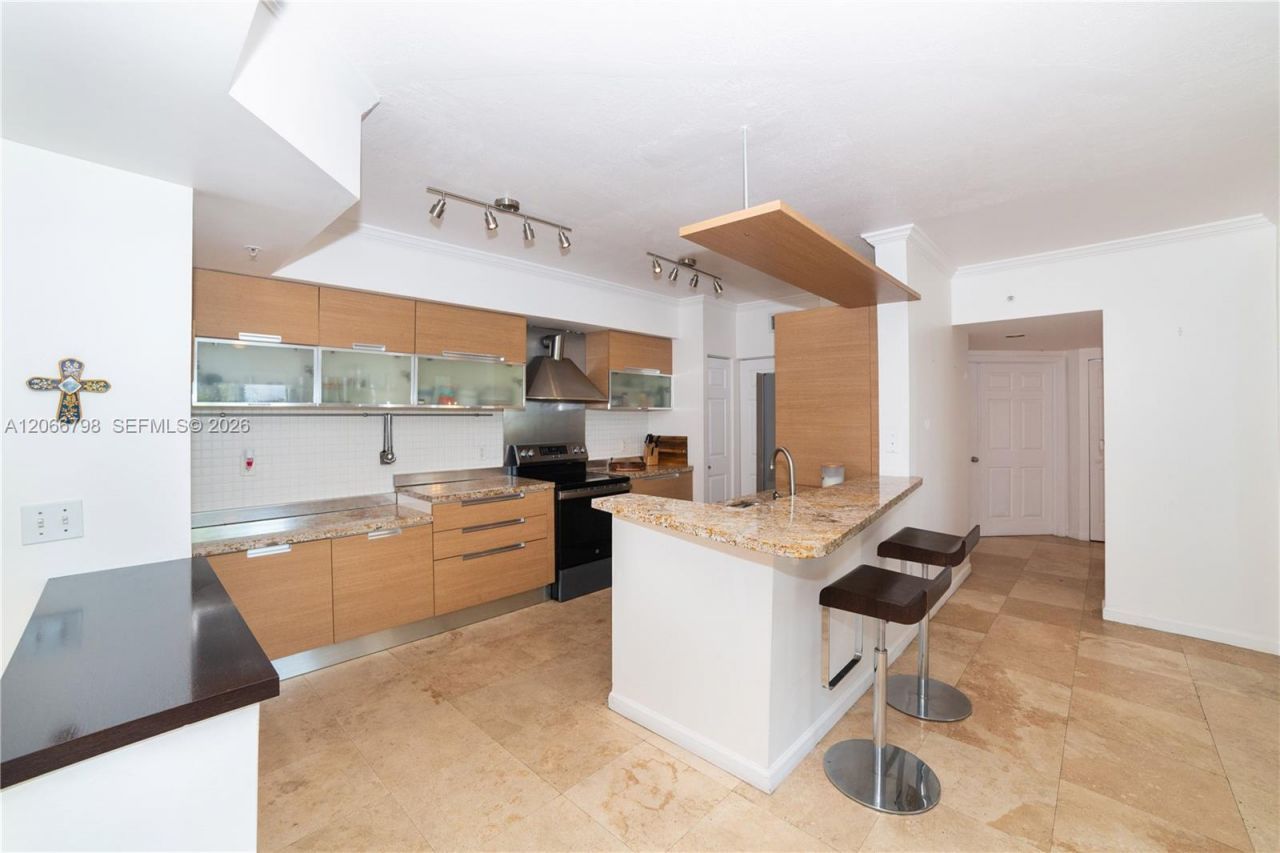 17100 N Bay Rd , Unit 1501, Sunny Isles Beach, FL 33160 Photo