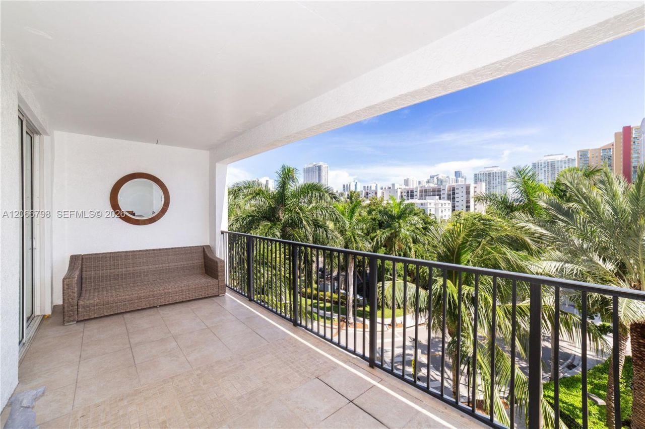 17100 N Bay Rd , Unit 1501, Sunny Isles Beach, FL 33160 Photo