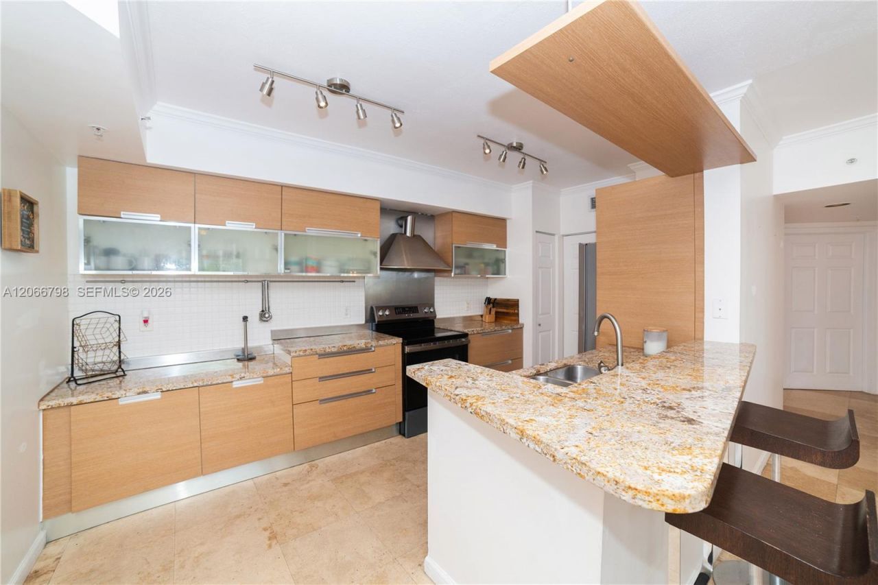 17100 N Bay Rd , Unit 1501, Sunny Isles Beach, FL 33160 Photo
