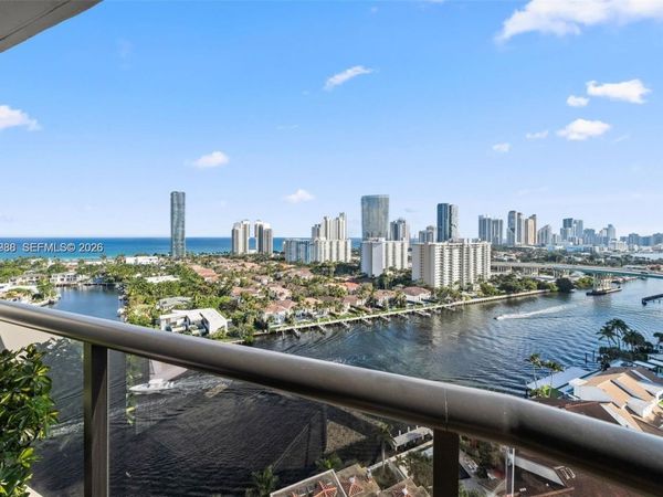 19667 Turnberry Way , Unit 27-B, Aventura, FL 33180