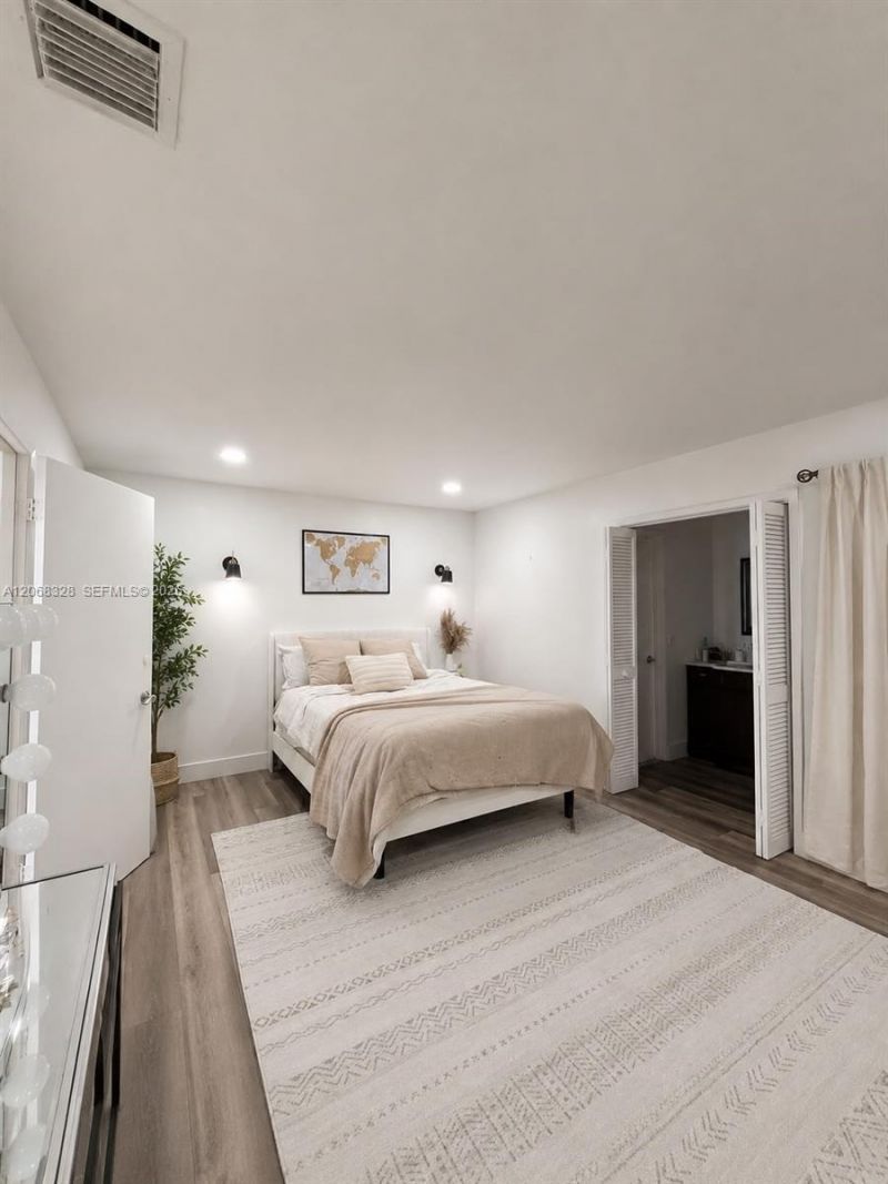 Please Call For Address, Unit 7, Miami, FL 33172 Photo