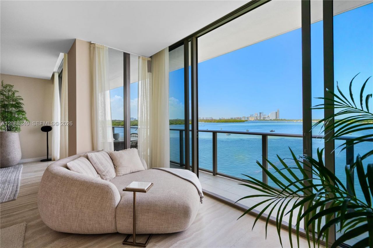 1135 103rd St, Unit PH2, Bay Harbor Islands, FL 33154 Photo