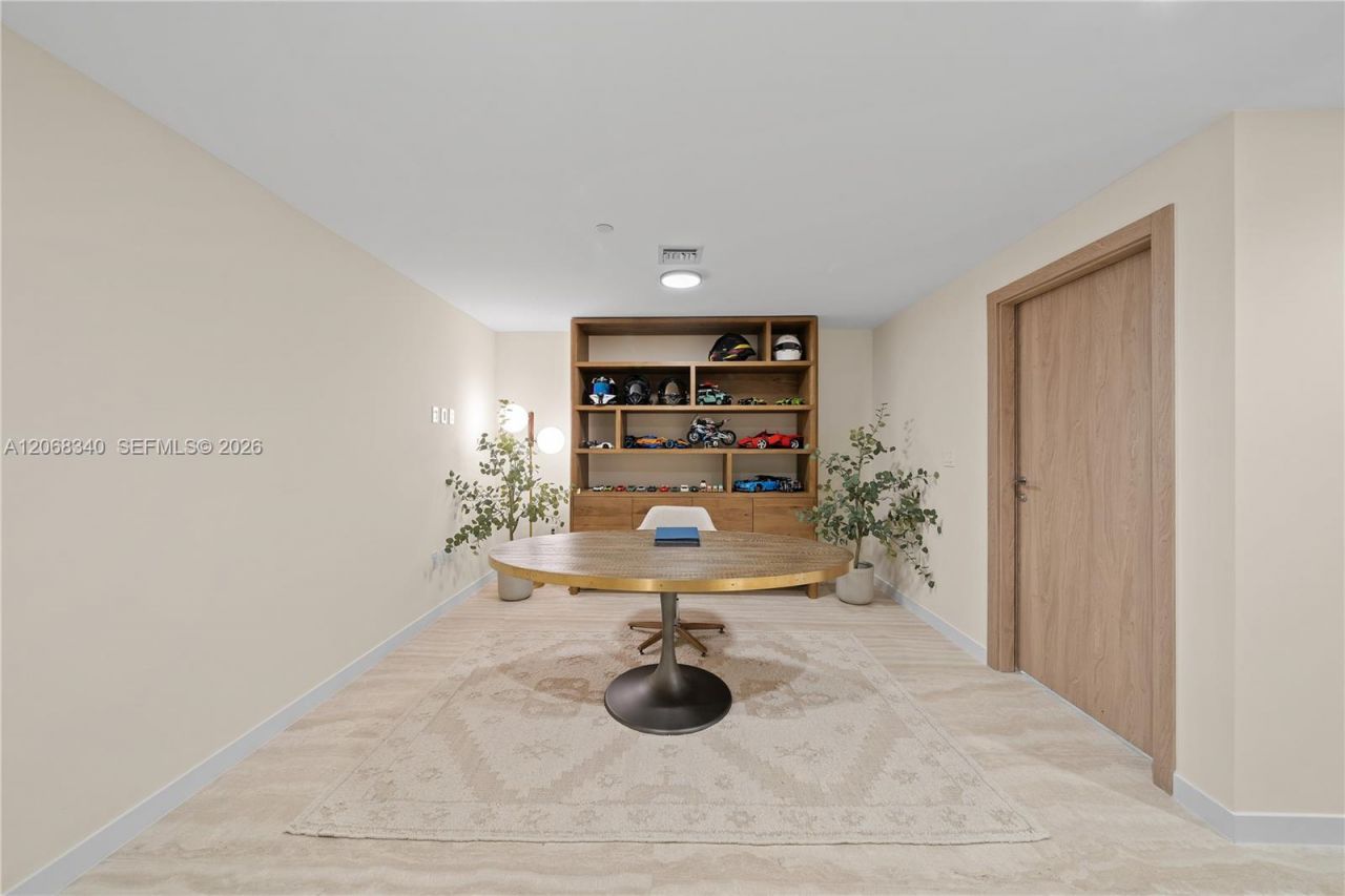1135 103rd St, Unit PH2, Bay Harbor Islands, FL 33154 Photo