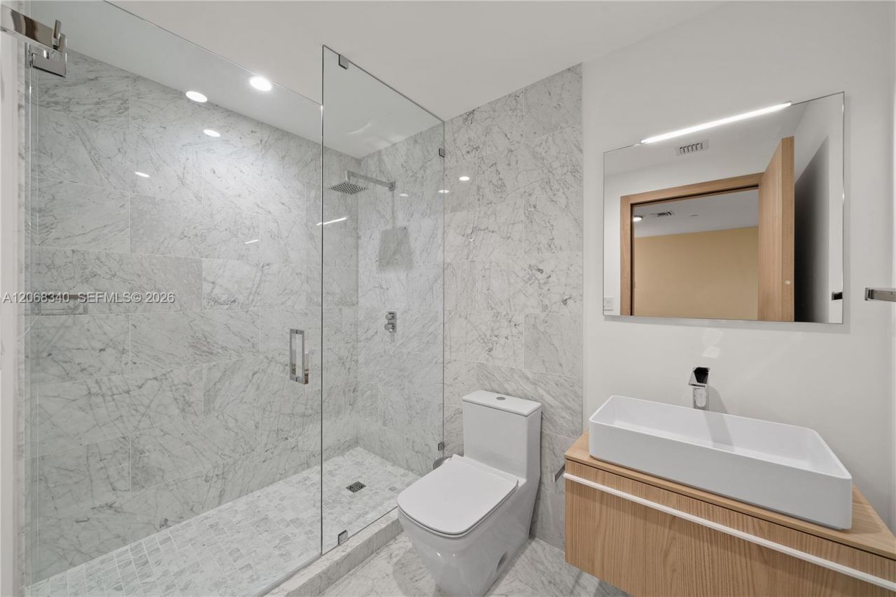1135 103rd St, Unit PH2, Bay Harbor Islands, FL 33154 Photo