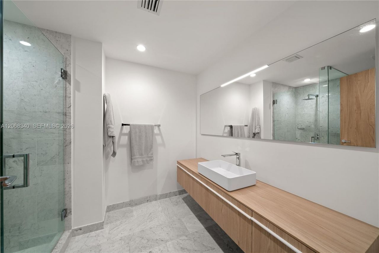 1135 103rd St, Unit PH2, Bay Harbor Islands, FL 33154 Photo