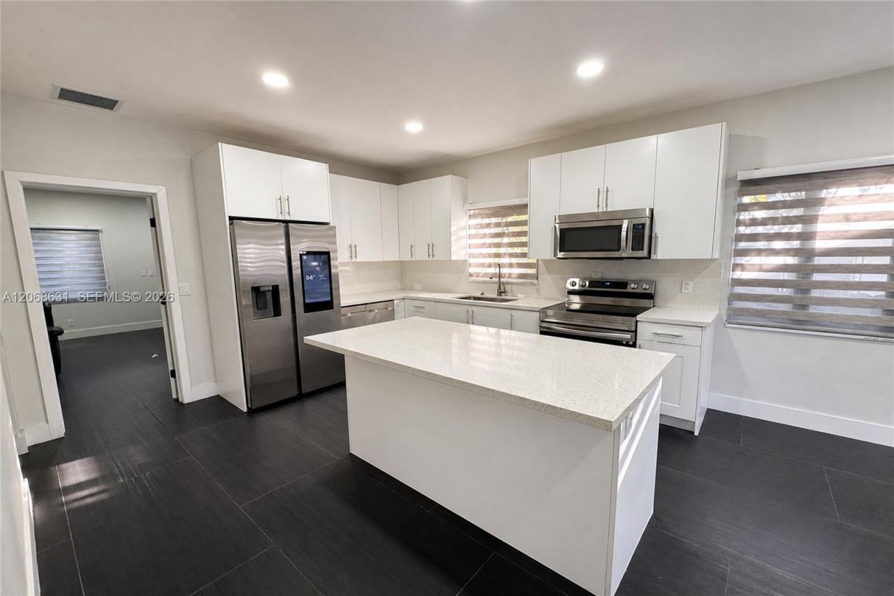 68 NW 47th St , Miami, FL 33127 Photo