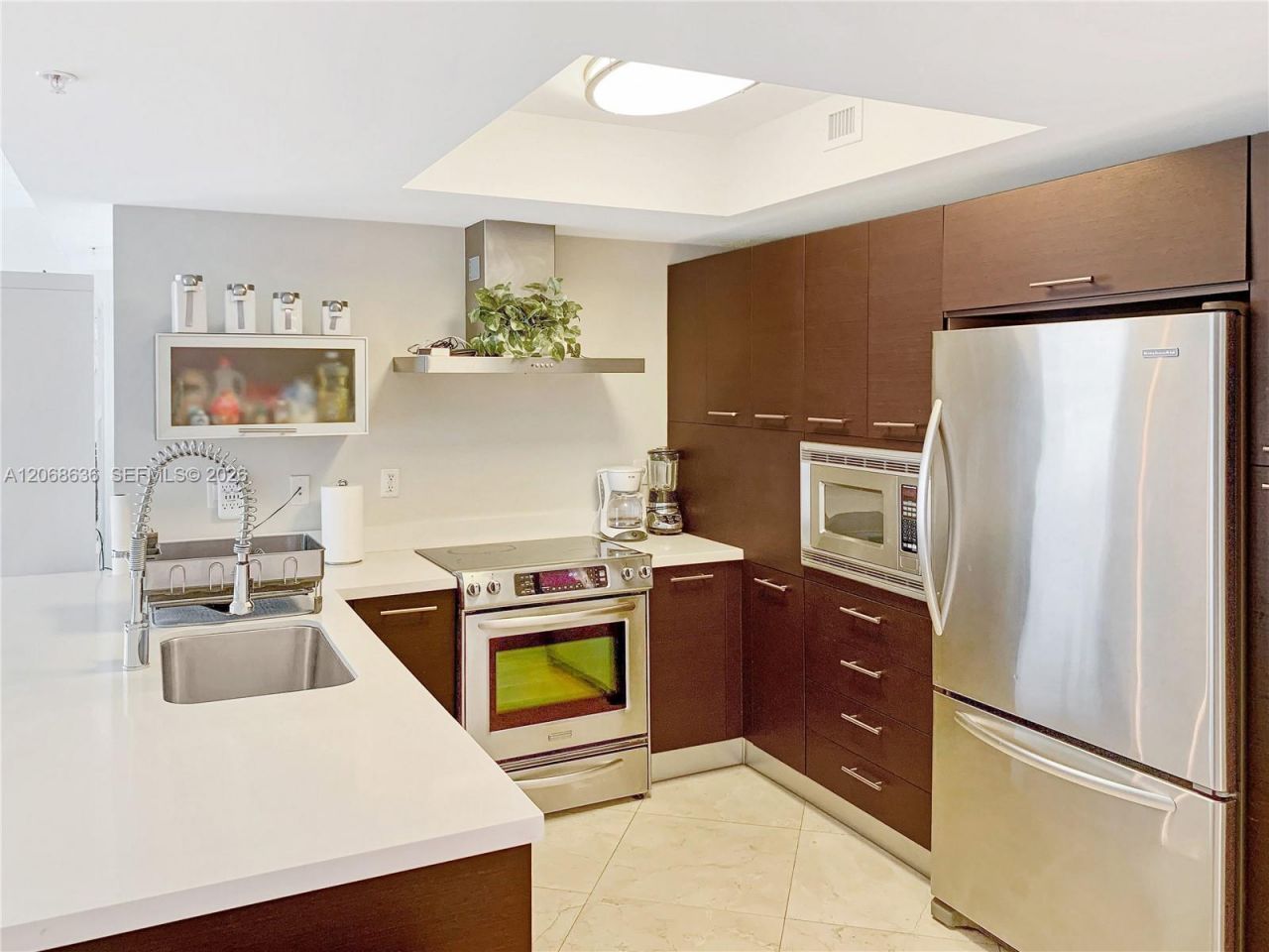 150 Sunny Isles Blvd , Unit 1-906, Sunny Isles Beach, FL 33160 Photo
