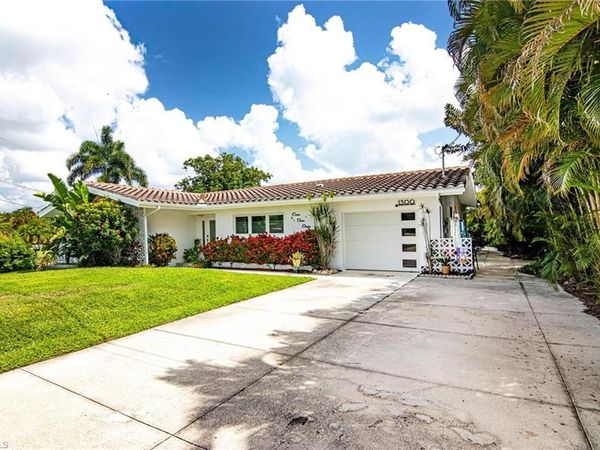 1300 Thompson ST, NORTH FORT MYERS, FL 33903