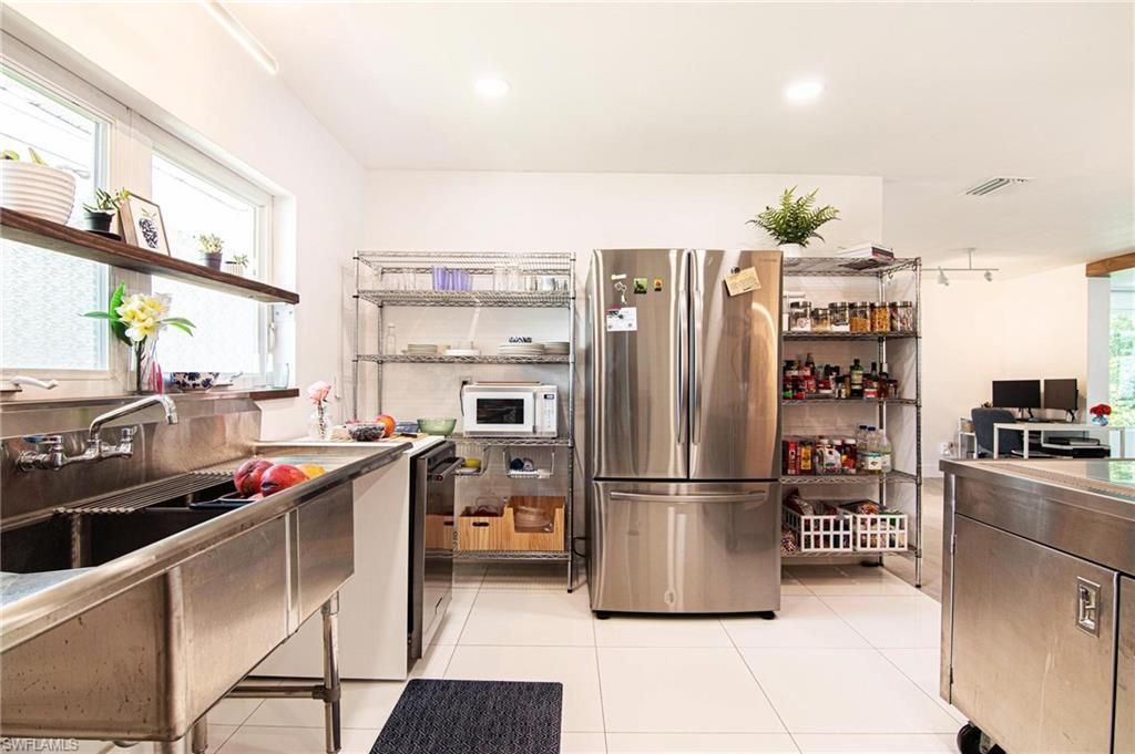 1300 Thompson St, North Fort Myers, FL 33903 Photo