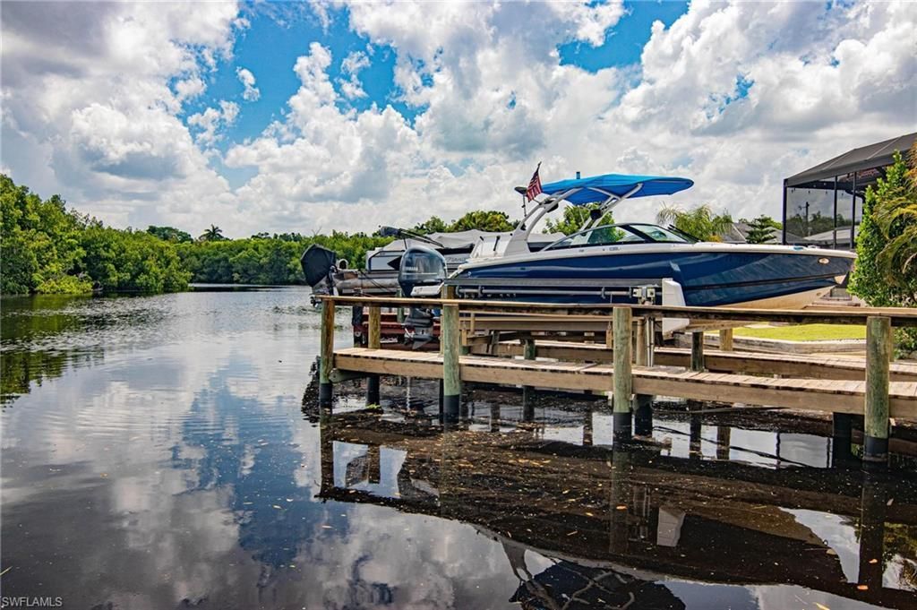 1300 Thompson St, North Fort Myers, FL 33903 Photo
