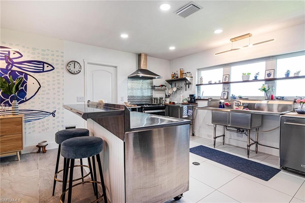 1300 Thompson St, North Fort Myers, FL 33903 Photo
