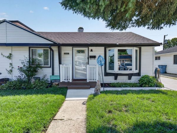 8743 S Kolin Avenue, Hometown, IL 60456