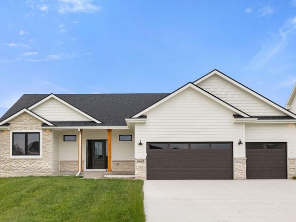 4668 180th Street, Urbandale, IA 50323