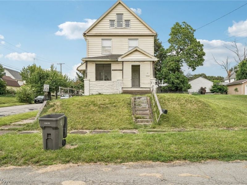 640 Broadway Avenue, Youngstown, OH 44510 Photo 2