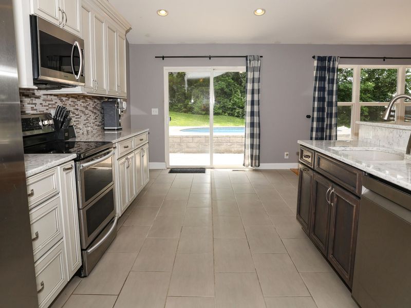 11562 Bunker Hill Court, Independence, KY 41051 Photo 3