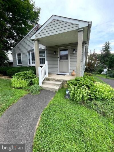 2829 JENKINTOWN ROAD , GLENSIDE, PA 19038