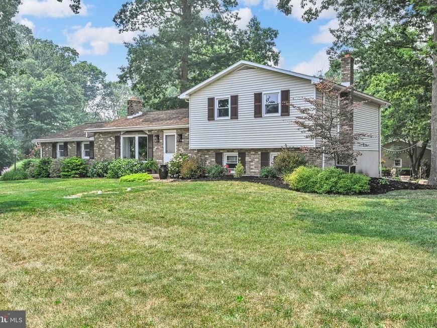 2 Shady Lane , Myerstown, PA 17067 Main Photo