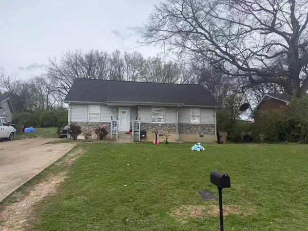 6 Lutie St , Nashville, TN 37210