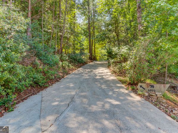 6893 Lakeside Place, Gainesville, GA 30506