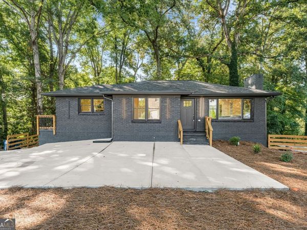 6025 Oakdale Road SE, Mableton, GA 30126