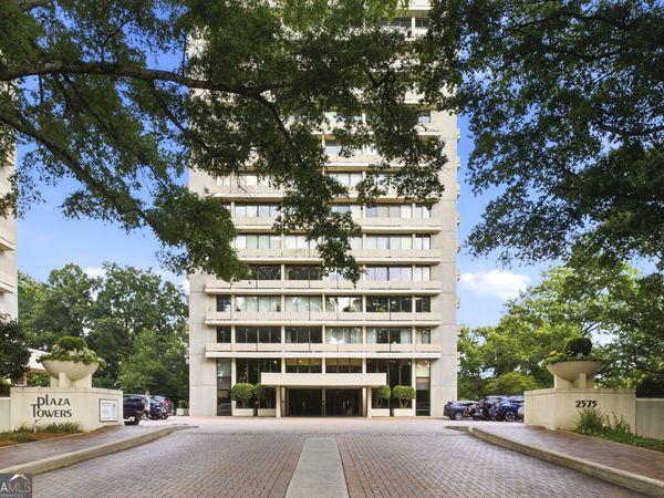 2575 Peachtree Rd Ne 2E, Atlanta, GA 30305