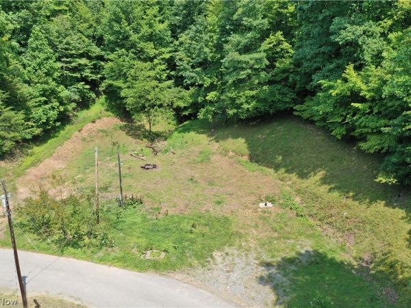 998 Sugarcamp Road, Big Bend, WV 26136