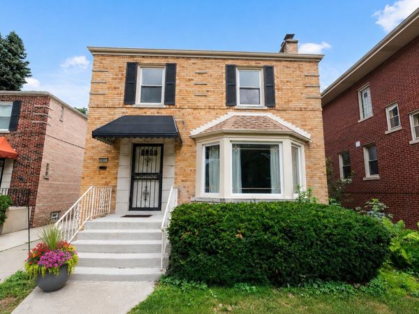 10831 S Longwood Drive , Chicago, IL 60643