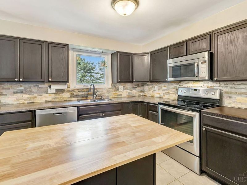 7365 W Chester Road, West Chester, OH 45069 Photo 14