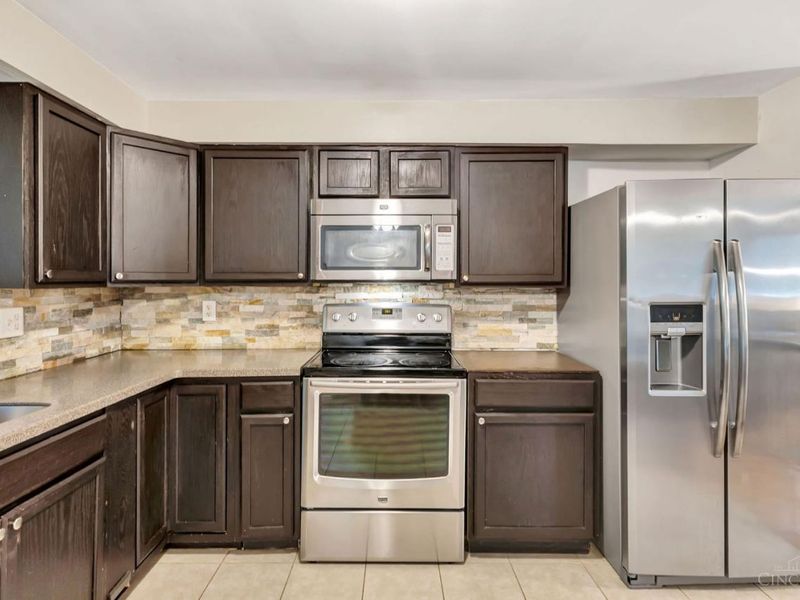 7365 W Chester Road, West Chester, OH 45069 Photo 2