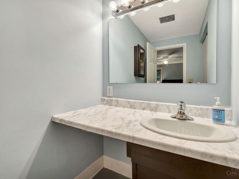 7365 W Chester Road, West Chester, OH 45069 Photo 31