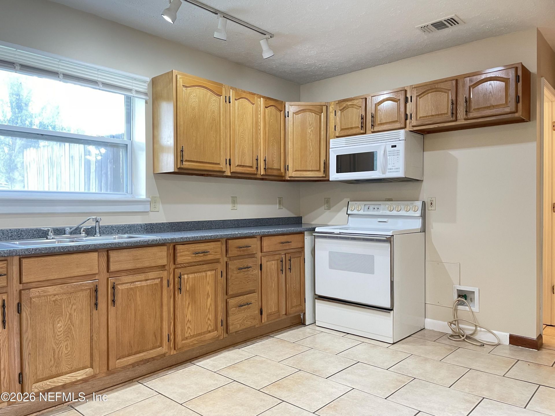 1717 Lindsey Road, Jacksonville, FL 32221 Photo