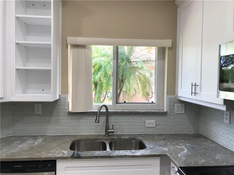 5766 NW 127th Terrace, Coral Springs, FL 33076 Photo