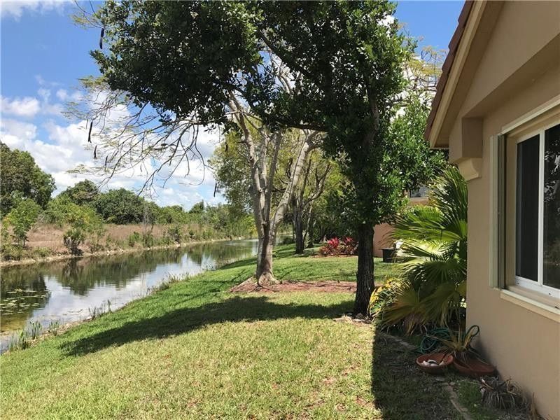 5766 NW 127th Terrace, Coral Springs, FL 33076 Photo