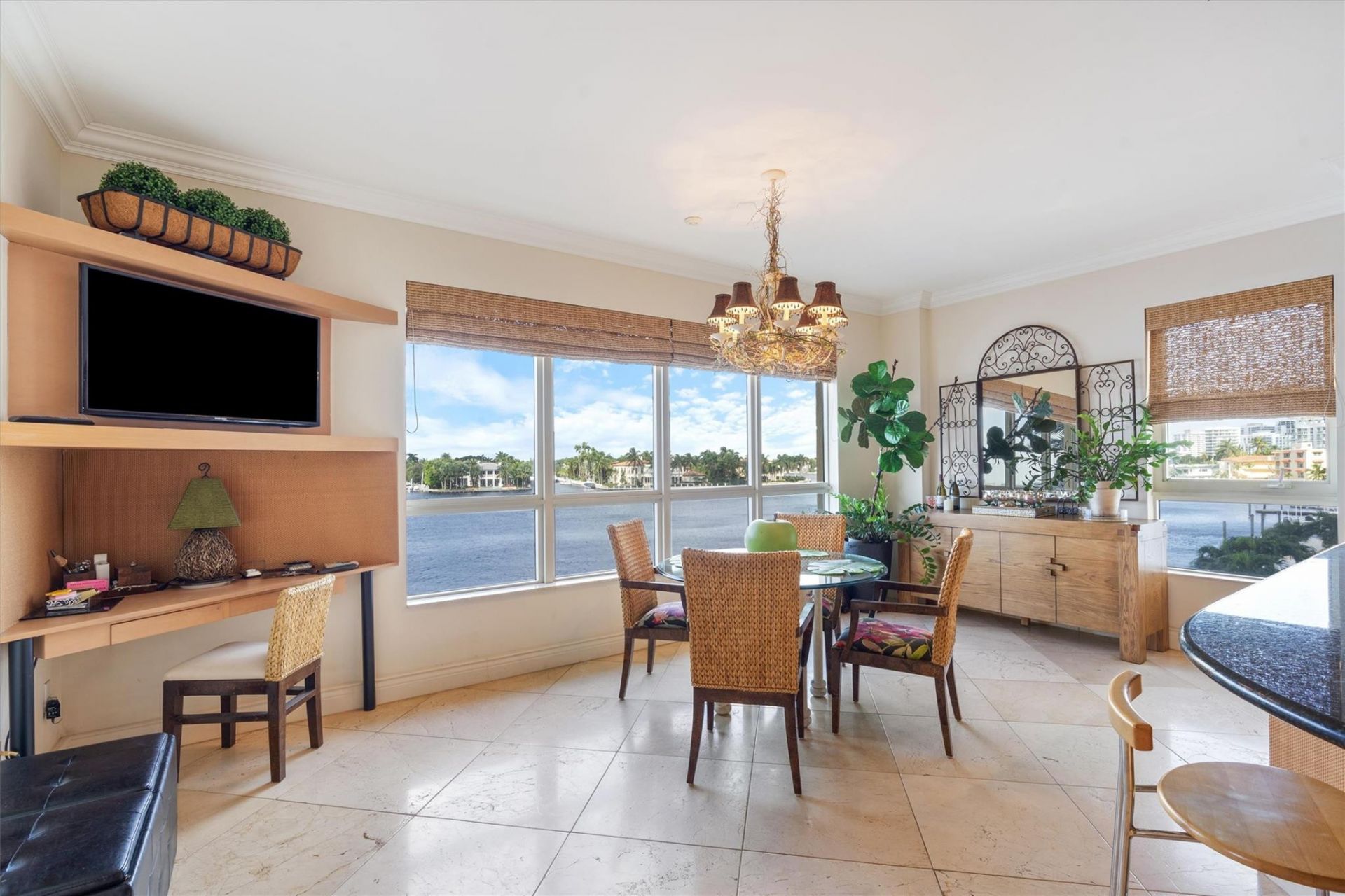 209 N Birch Road, Unit 401, Fort Lauderdale, FL 33304 Photo
