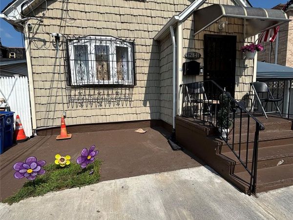 128-11 174th Place , Jamaica, NY 11434