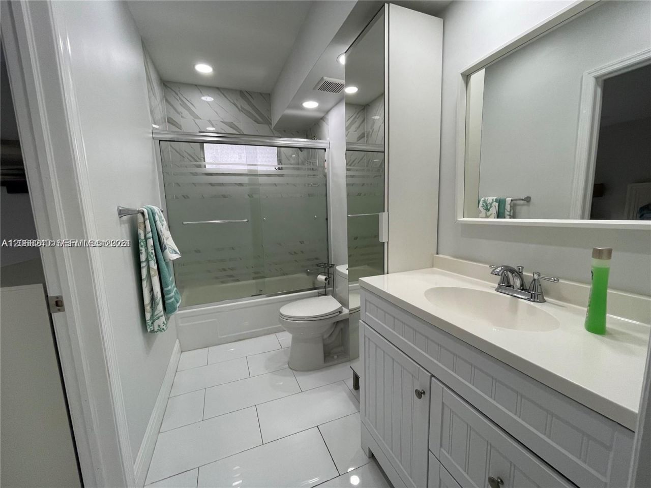 1407 NE 56th St , Unit 103, Fort Lauderdale, FL 33334 Photo