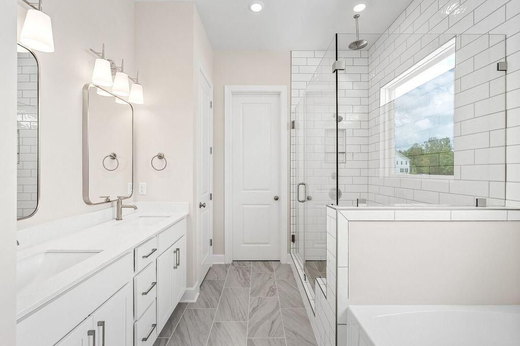 1034 Tributary Boulevard Photo 14