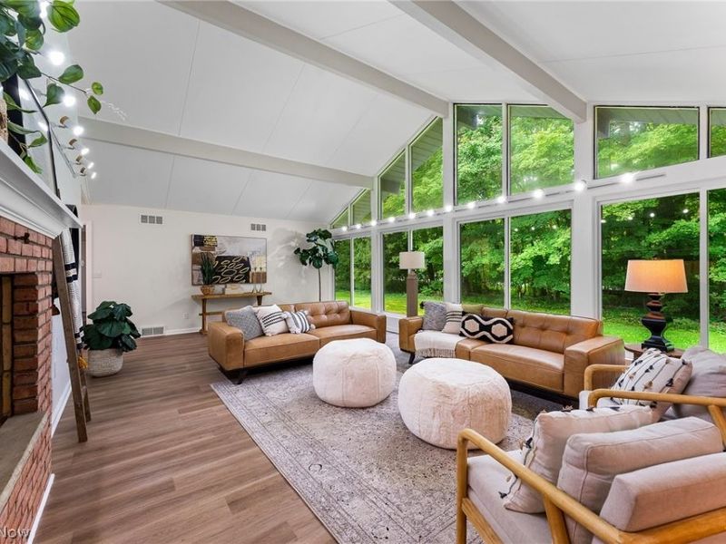 91 Lake Shore Drive, Boardman, OH 44511 Photo 3