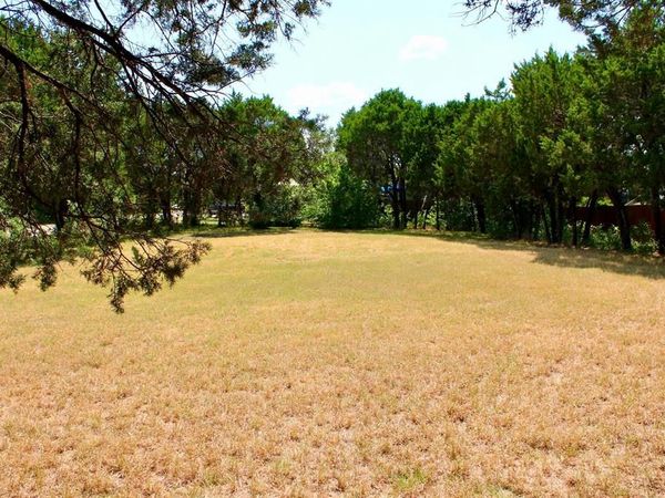 4902 Village Drive , Rio Vista, TX 76093