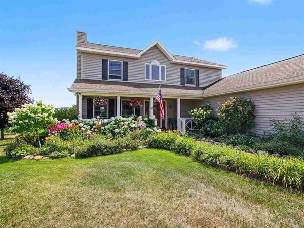 765 Evergreen Court, Petoskey, MI 49770