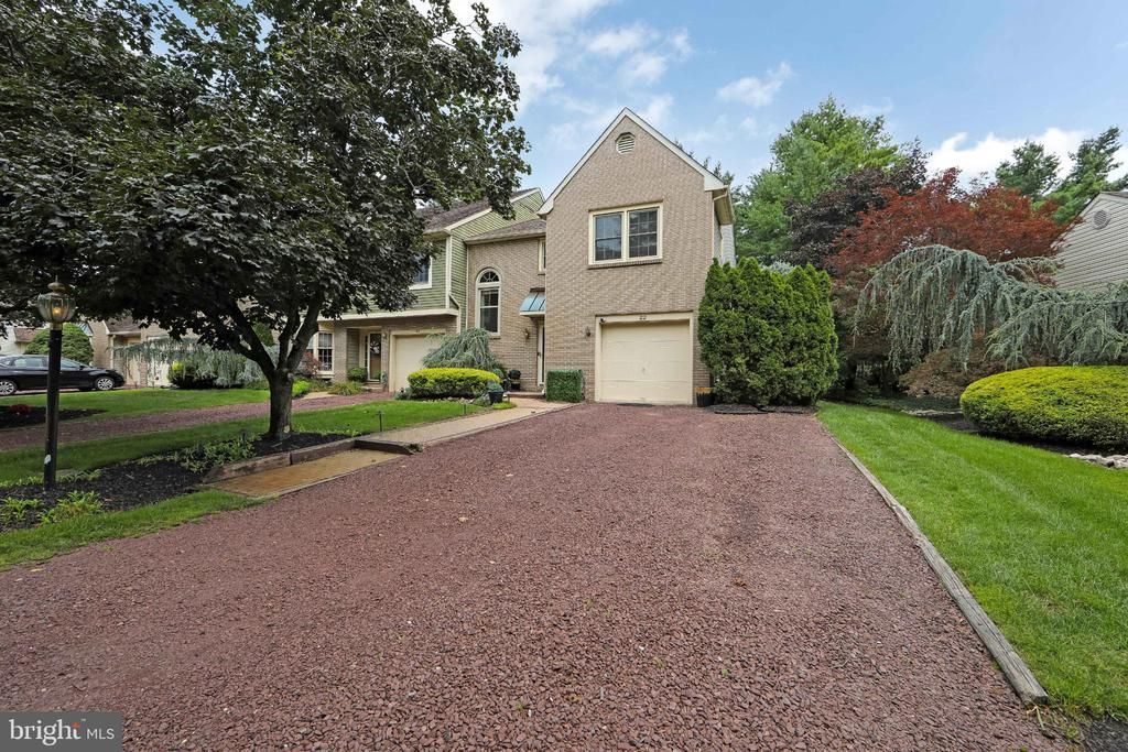 22 Majestic Way, Marlton, NJ 08053 Main Photo