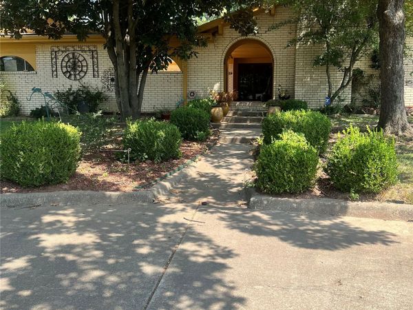800 17th , McAlester, OK 74501