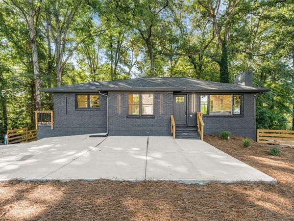 6025 Oakdale Road SE, Mableton, GA 30126