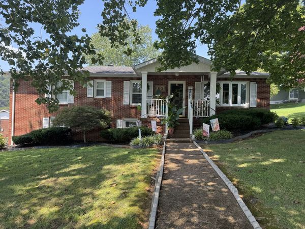 107 Elm St , Carthage, TN 37030