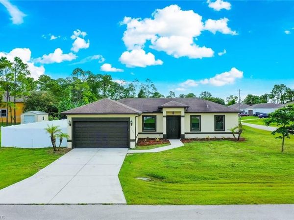 1700 Don AVE N, LEHIGH ACRES, FL 33971