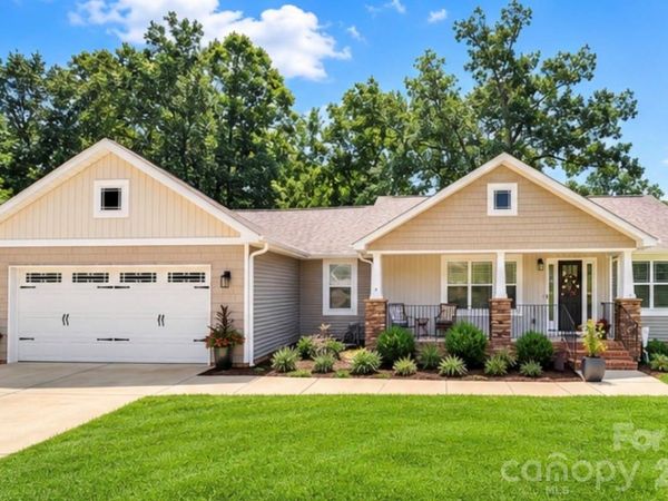 4084 Lydia Suzanne Place , Lincolnton, NC 28092